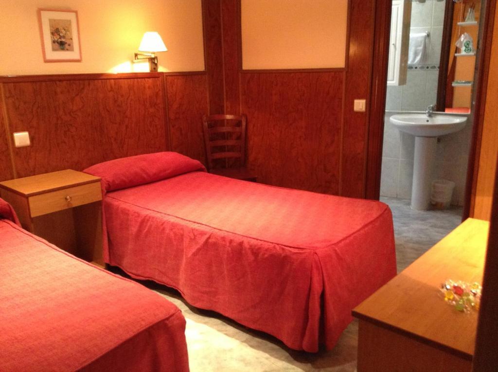 Hostal Santa Marta Aranjuez Quarto foto